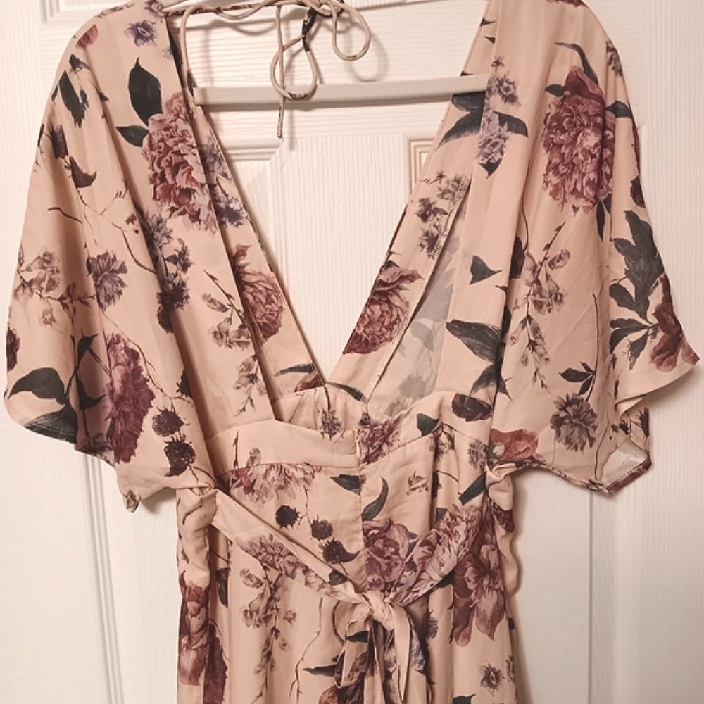 Tropical Floral Plunging V - Neck Open Tie Back Summer Short Dress Flowy Sleeve - Picture 11 of 13